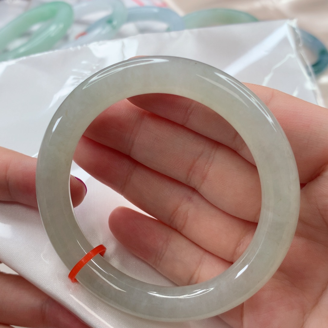 翡翠未镶嵌手镯圈口54.3