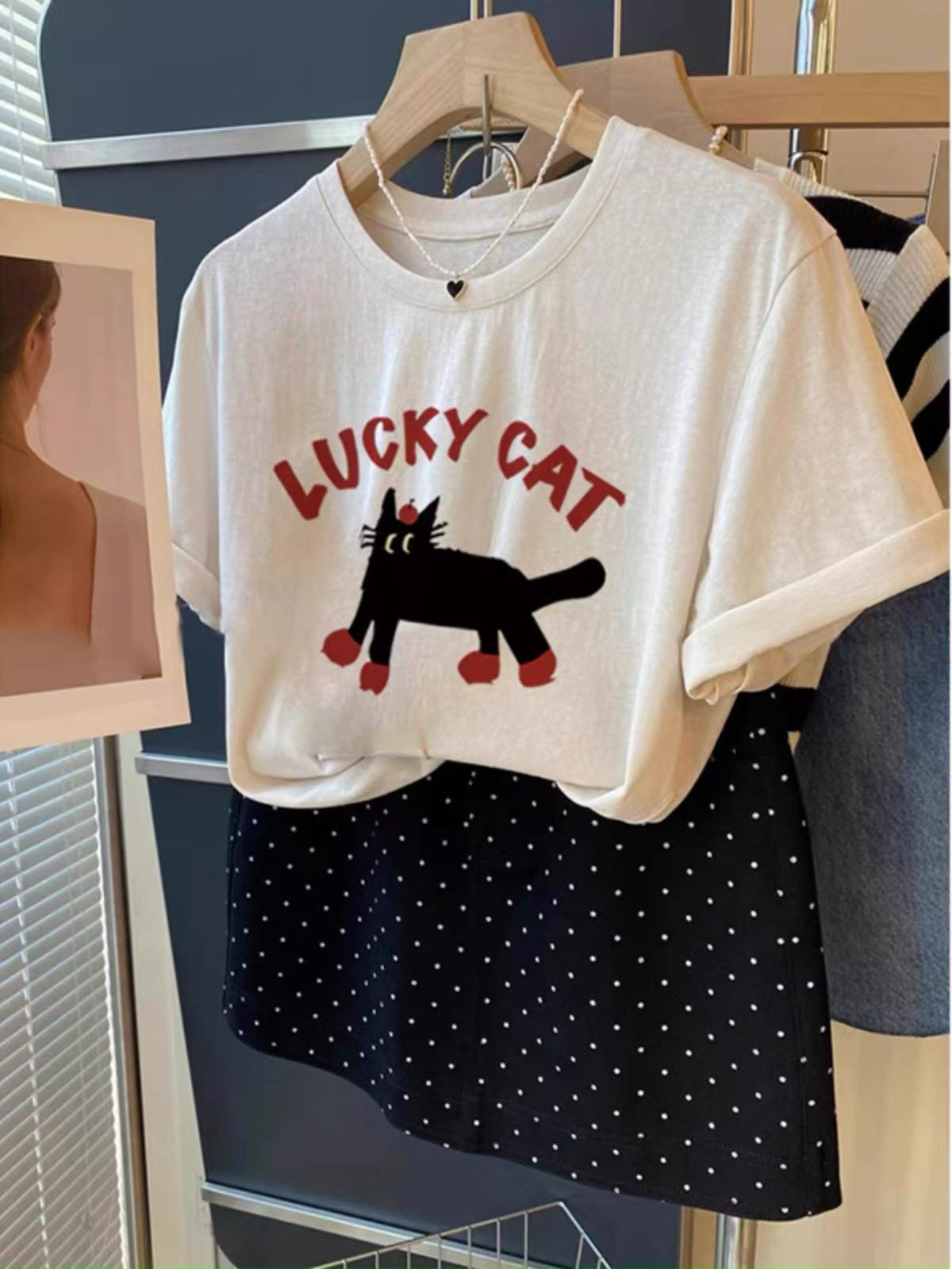 1059款-白色猫咪运动印花圆领落肩袖女士休闲T恤卡通短袖