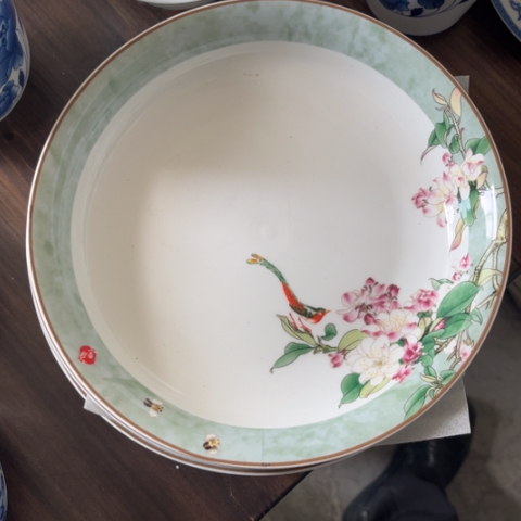 瓷其他8寸深窝盘一个