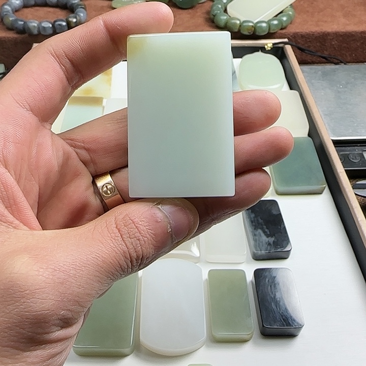 和田玉颈饰未镶嵌W**W