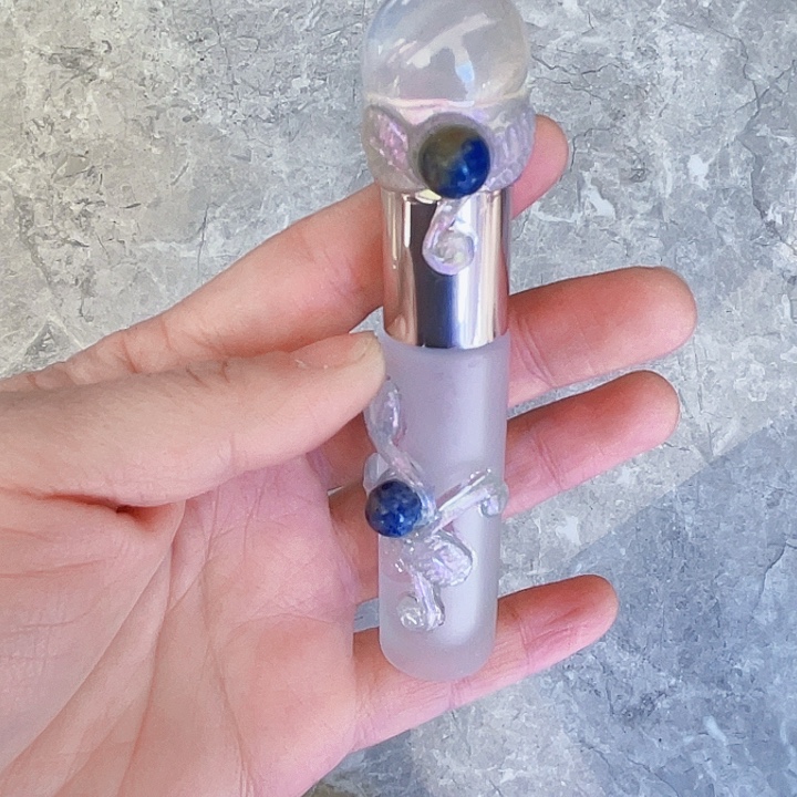 小***扭摆件未镶嵌水晶水晶