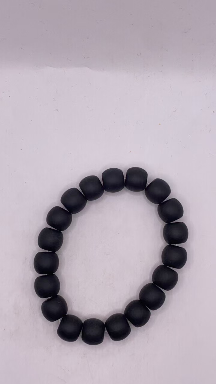 YY46【恒利】精美时尚大气搭配手串（多样性发其一）