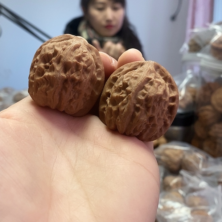 时***步文玩核桃把件39.5平谷大枣蜡皮