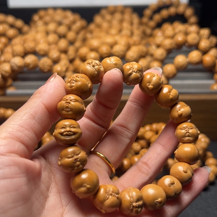 猴头核桃吊坠熊孩子百态