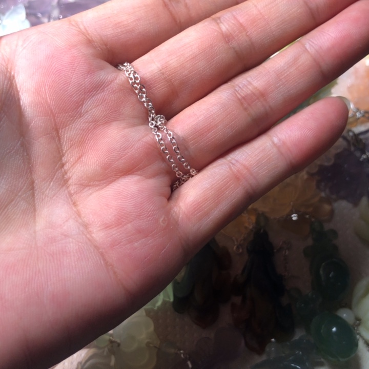 星***璨蛇纹石玉未镶嵌耳坠