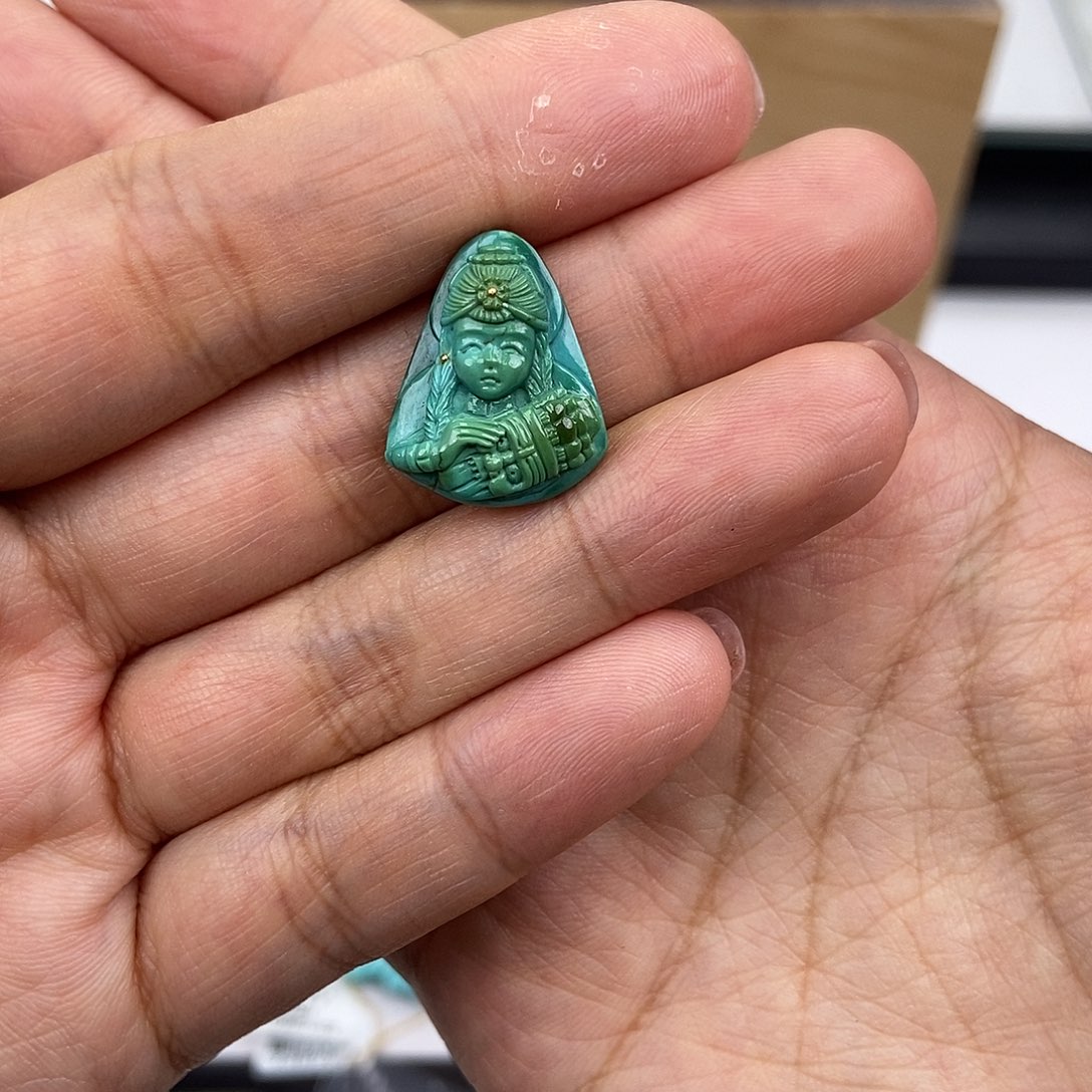 绿松石未镶嵌珠宝奇石