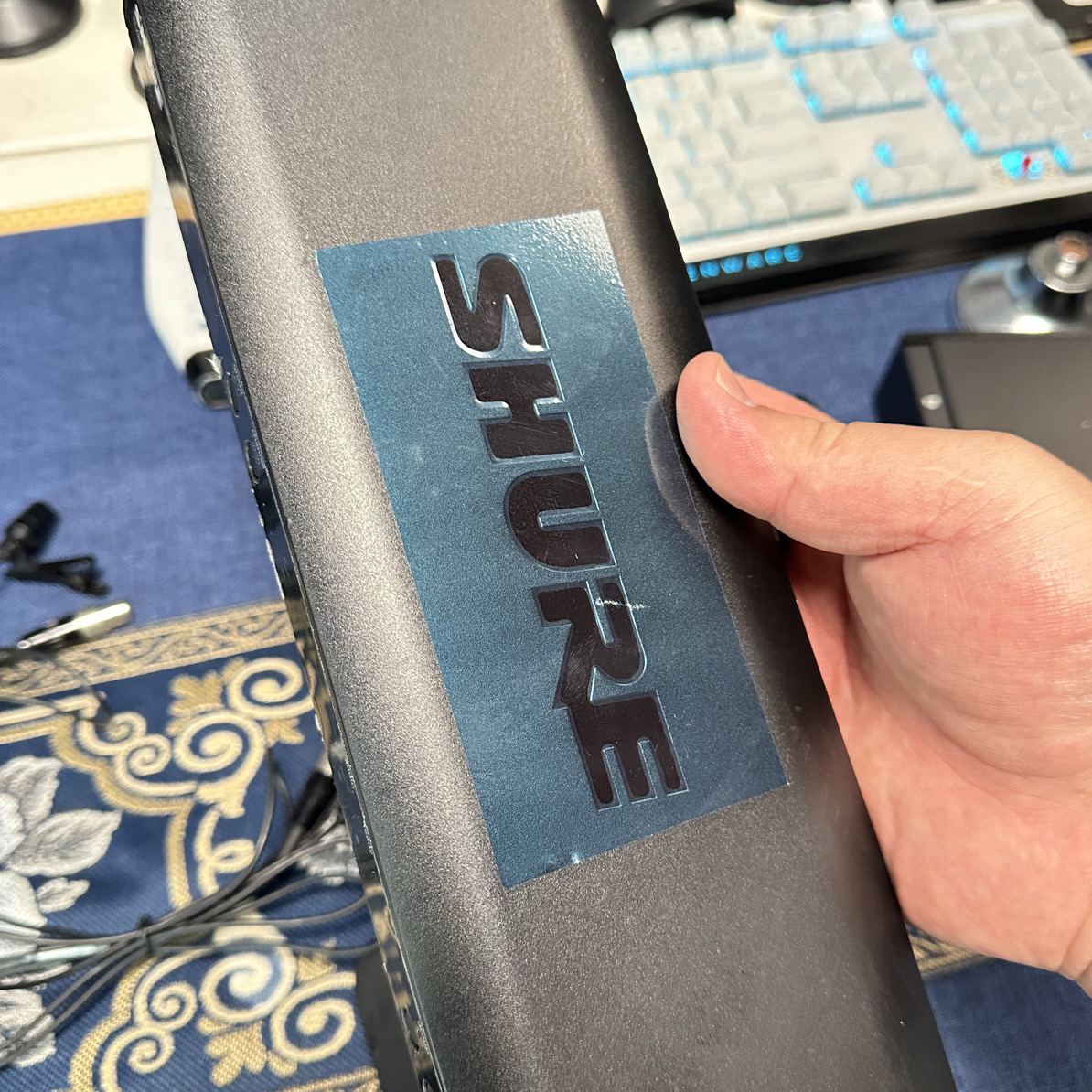 舒尔无线领夹式 演出话筒 一拖二 无包装