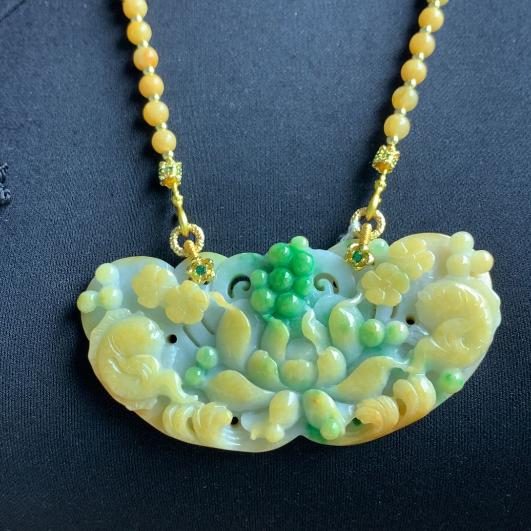 翡翠颈饰未镶嵌翡翠