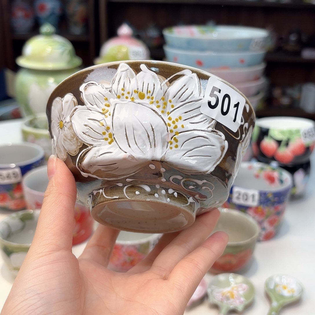 瓷片兔兔好可爱啊我