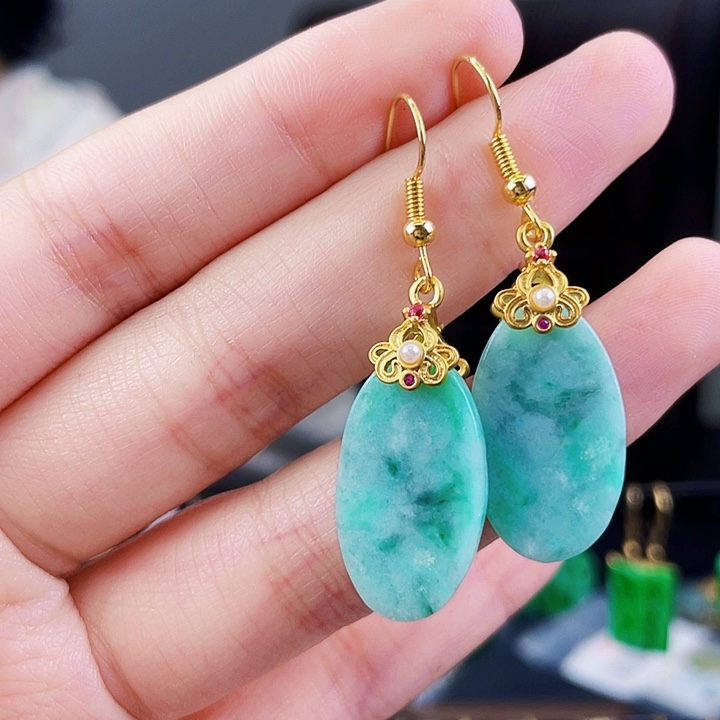 翡翠耳饰未镶嵌饰品