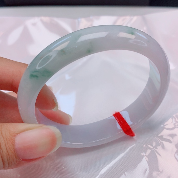 翡翠未镶嵌手镯（贵妃镯）