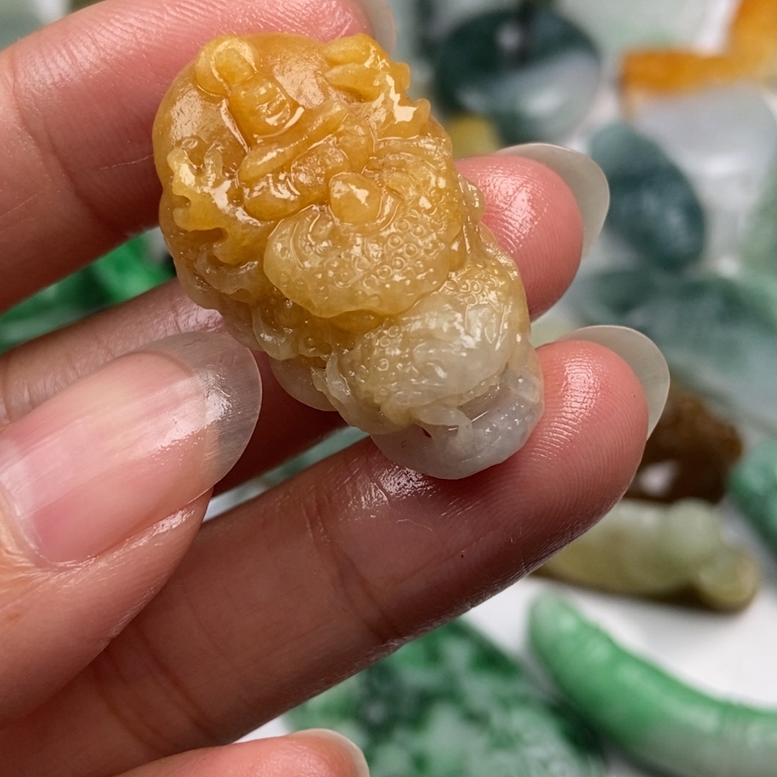 定制翡翠未镶嵌翡翠