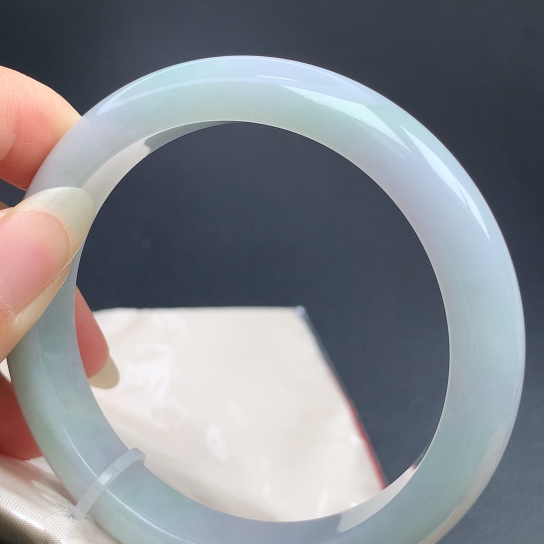 翡翠未镶嵌手镯61.4圈口