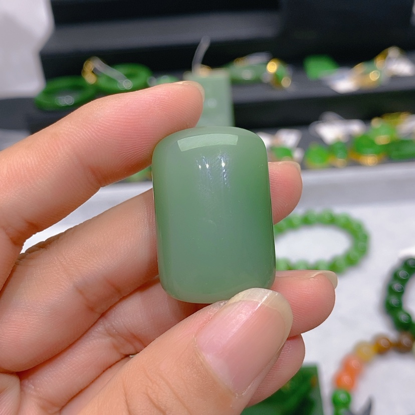 【闪购商品】和田玉（碧玉）颈饰未镶嵌
