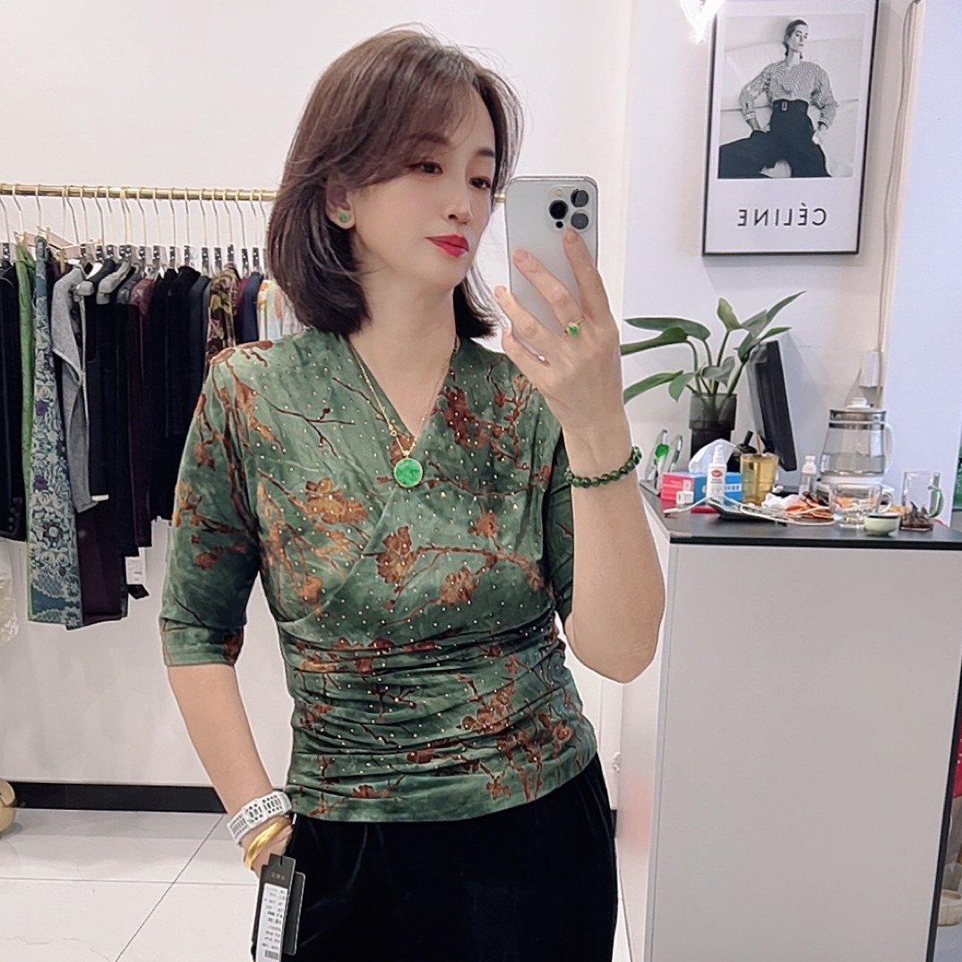 【裙皇可人儿】家精品上衣