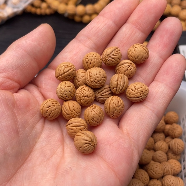 【***哥私人定制不退不换小桃核350