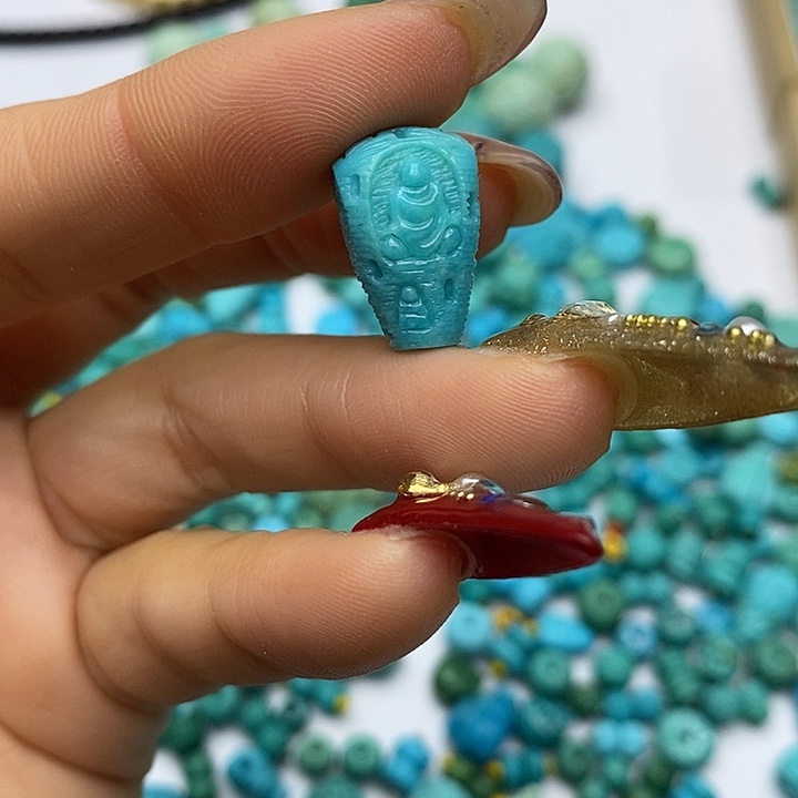 绿松石未镶嵌珠宝奇石