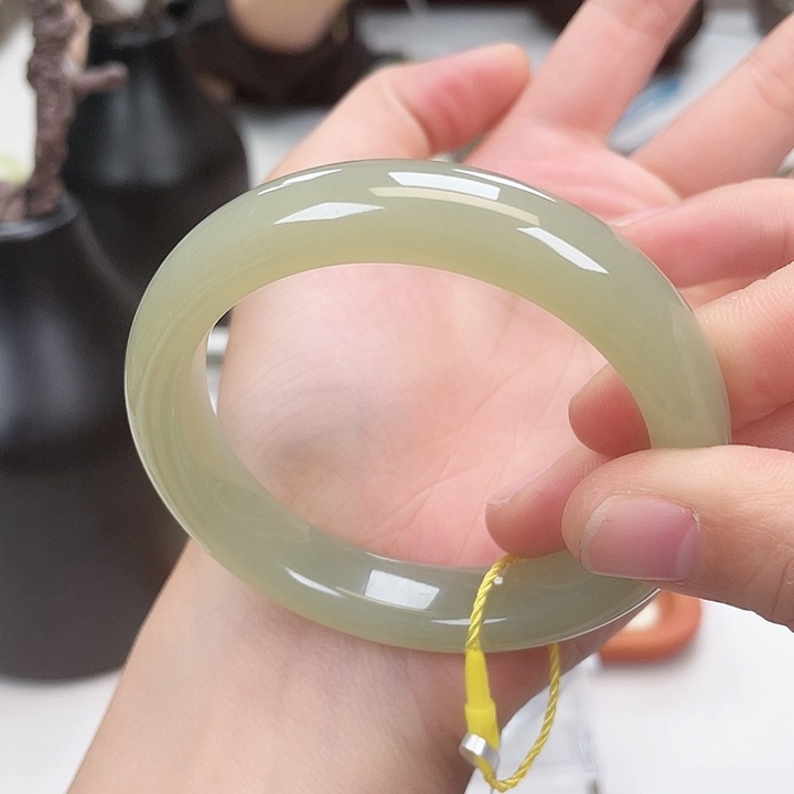 和田玉手镯5556未镶嵌