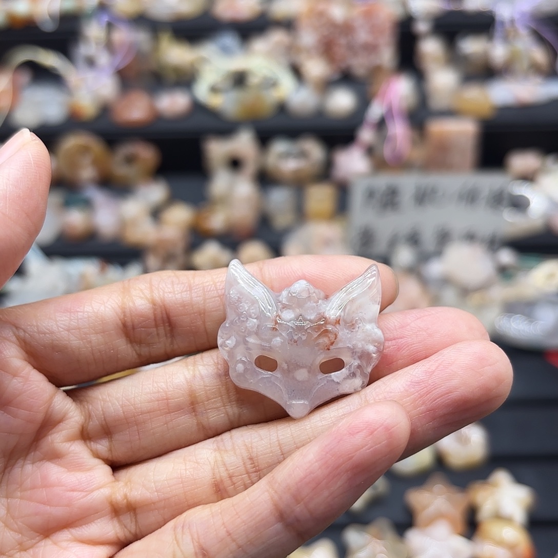 酒***子玛瑙/玉髓未镶嵌颈饰