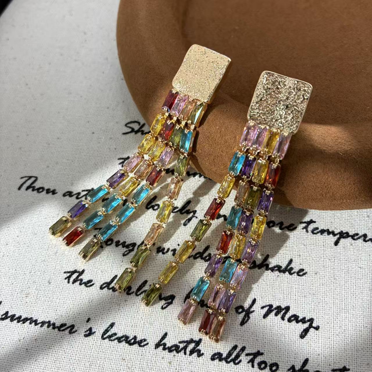 铜合金锆石耳饰 远远（YY558） 每一个都不一样哦流苏彩色