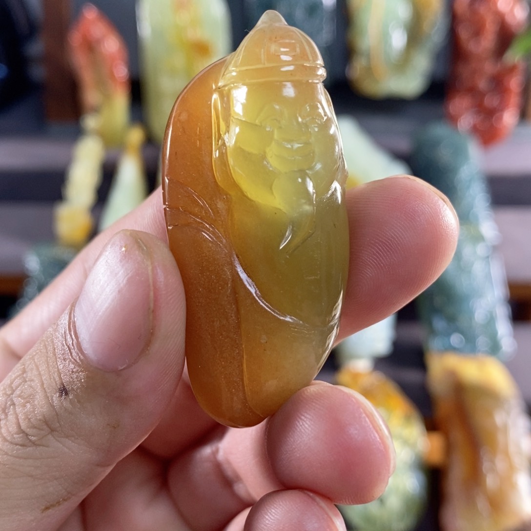 未镶嵌蛇纹石玉花玉挂件