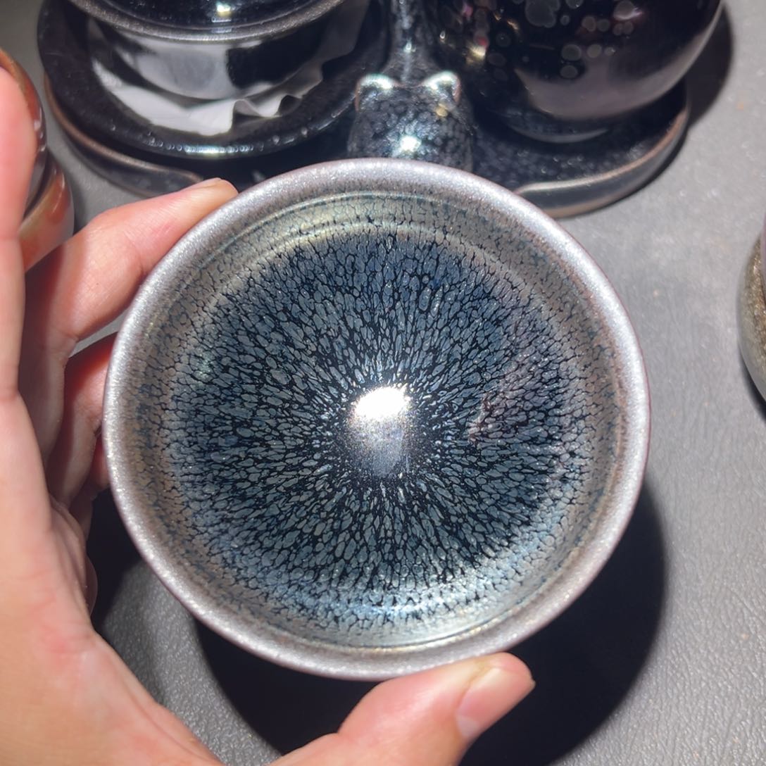 茶盏我想去买东西的路上我