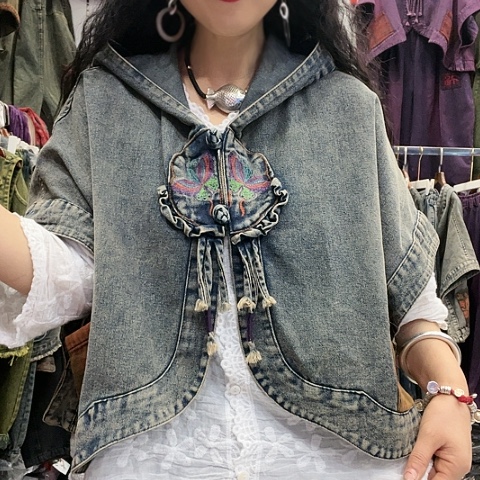 刺绣招财猫牛仔斗篷蓝色