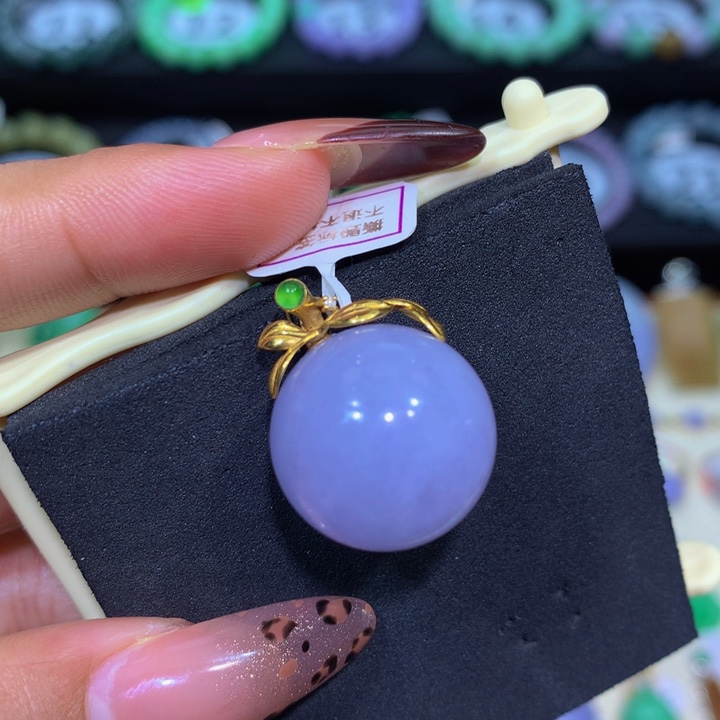 翡翠18K金镶嵌颈饰17+