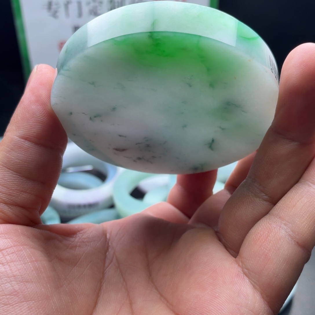 定制翡翠未镶嵌正天然翡翠手镯