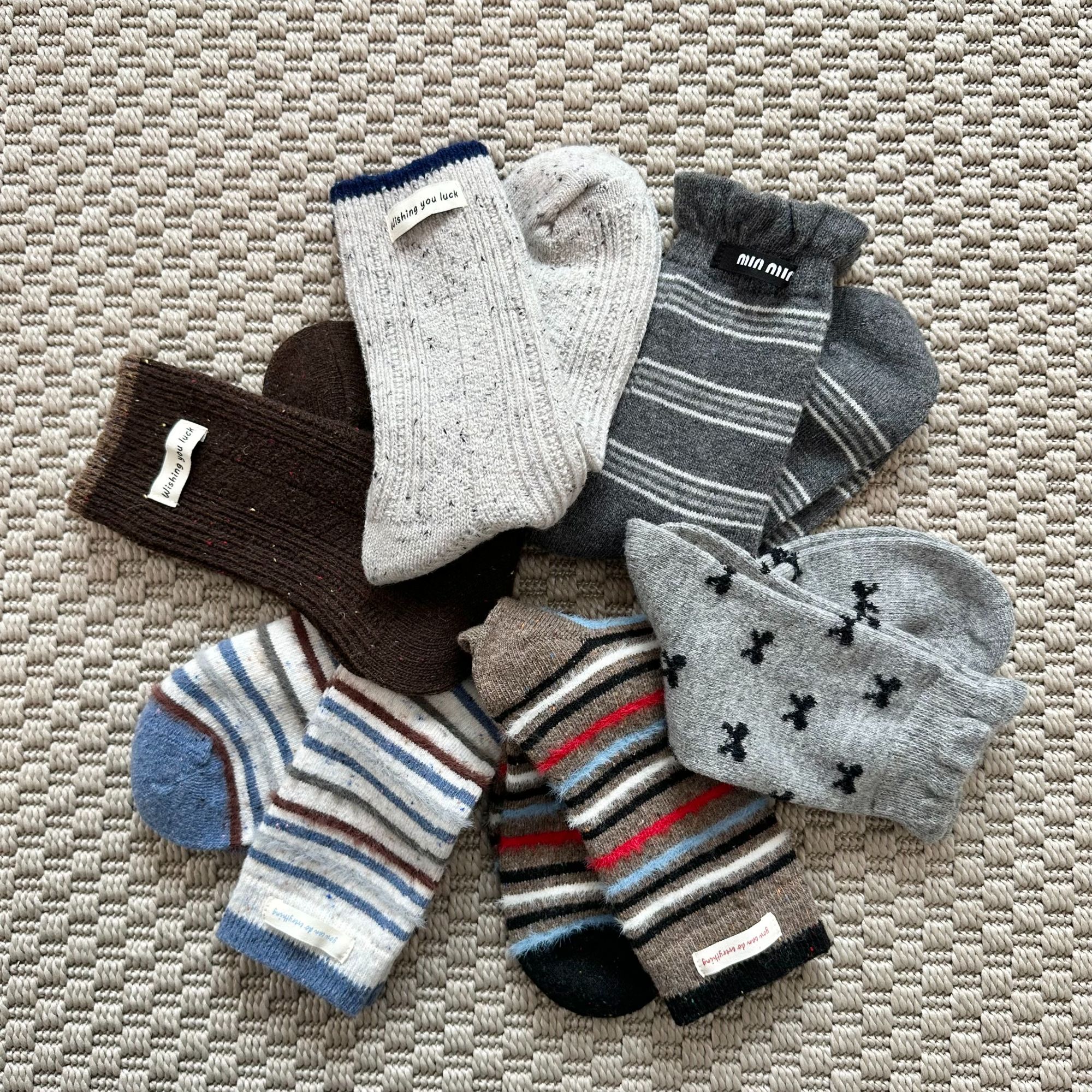 【牛牛福利】韩版 高品质女袜 中筒袜