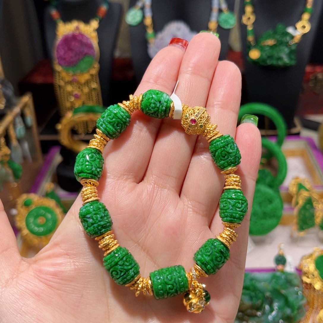 【闪购商品】翡翠手串未镶嵌翡翠