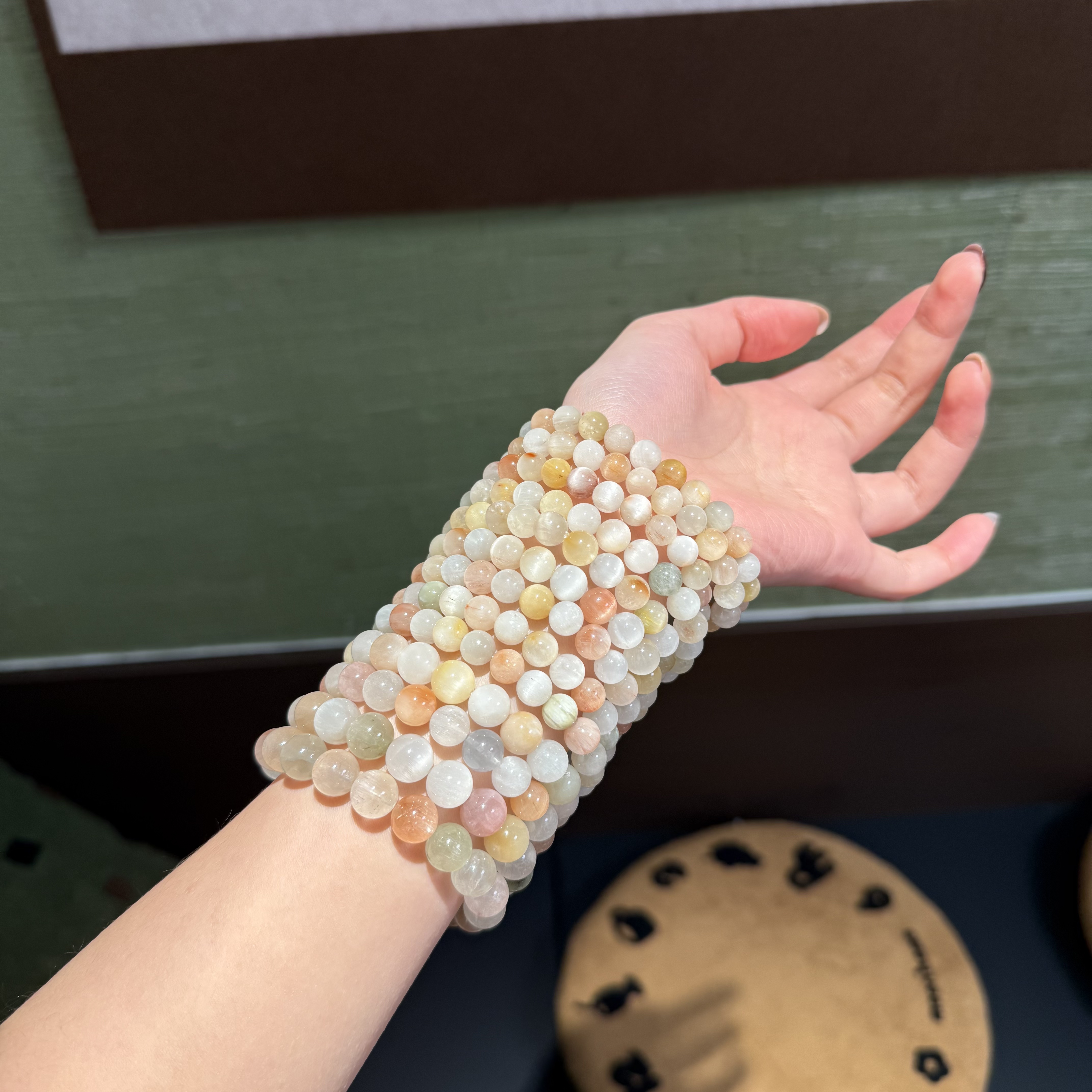 Y*奶油兔*天然顺发猫眼彩兔毛单圈手串 多样性发其一