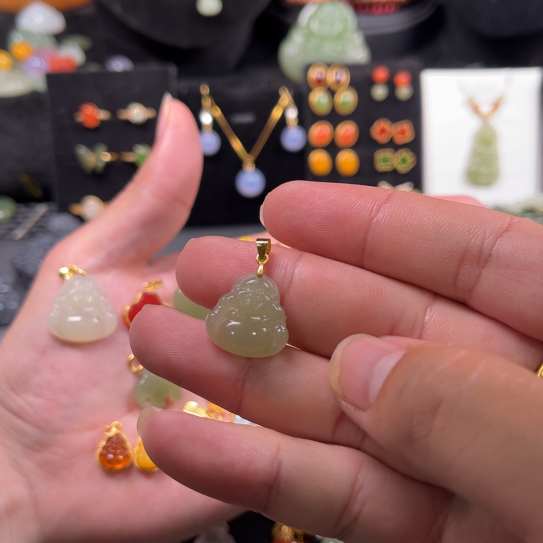 颈饰银S925镶嵌和田玉