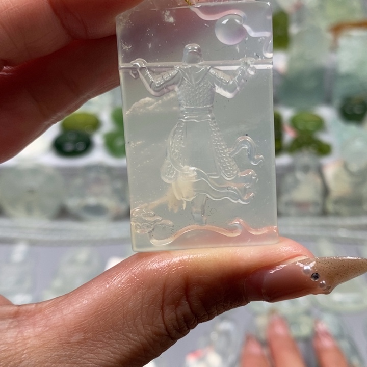 蛇纹石玉颈饰未镶嵌