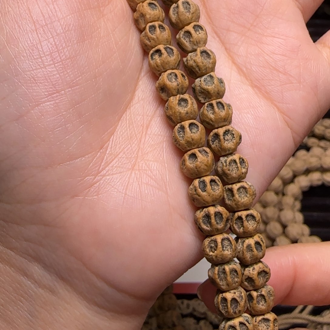 柏香籽/百香籽吊坠从**飞