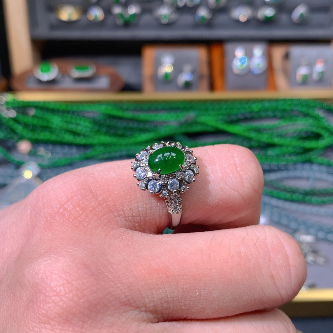 翡翠项链未镶嵌天然