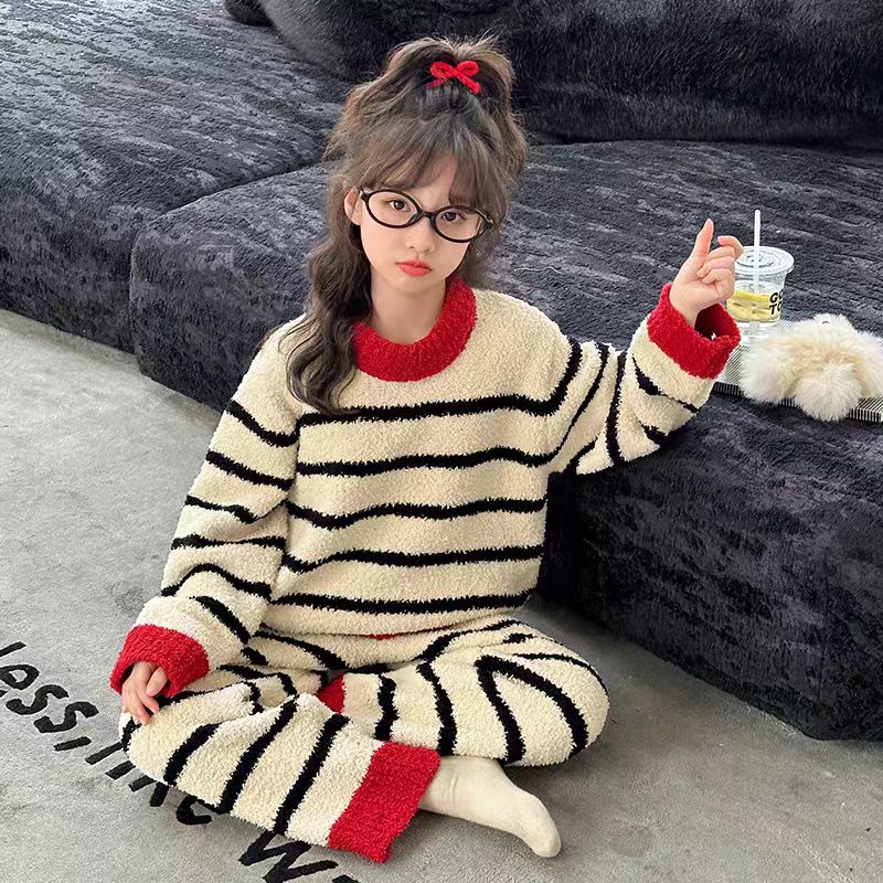 女卡通风加绒卡通冬装保暖休闲风套头童装家居服套装