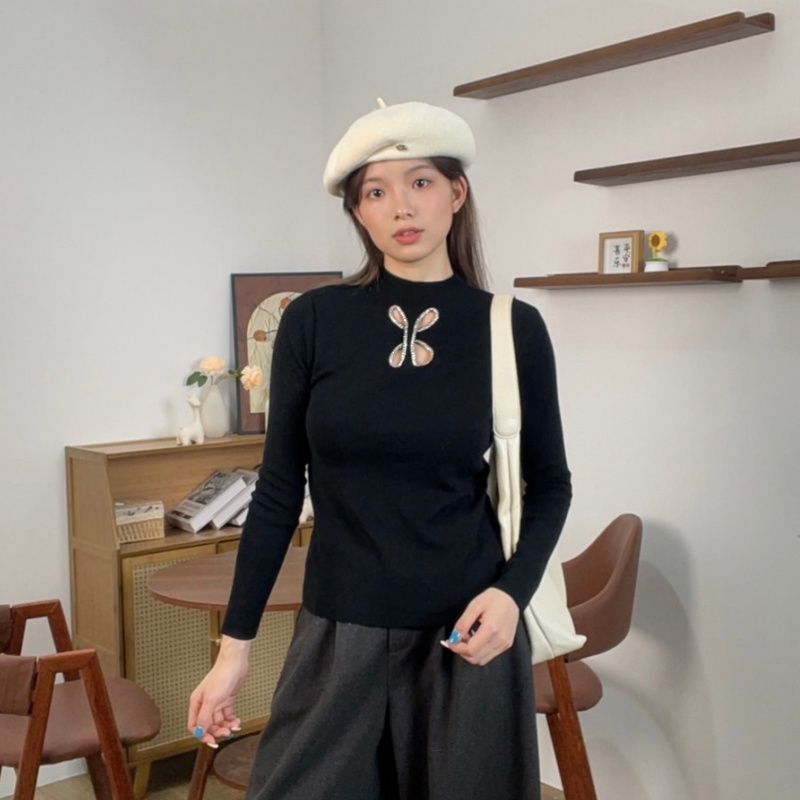 韩系名媛气质半高领蝴蝶镂空烫钻毛针织衫女款早秋显瘦打底衫上衣