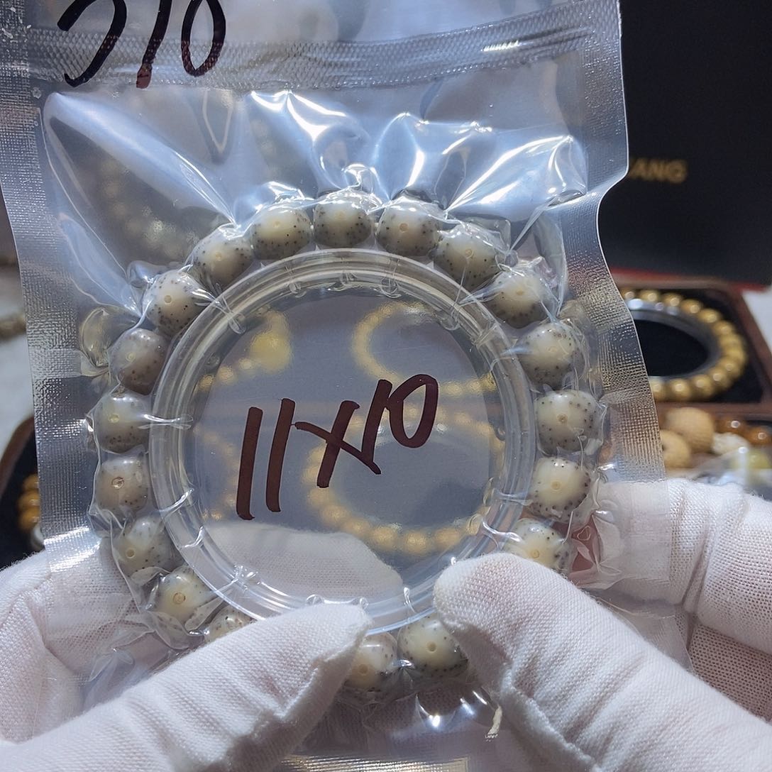 星月菩提手串i*n黄金瞳