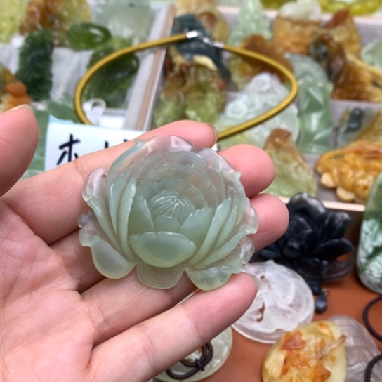 【闪购商品】蛇纹石玉颈饰未镶嵌