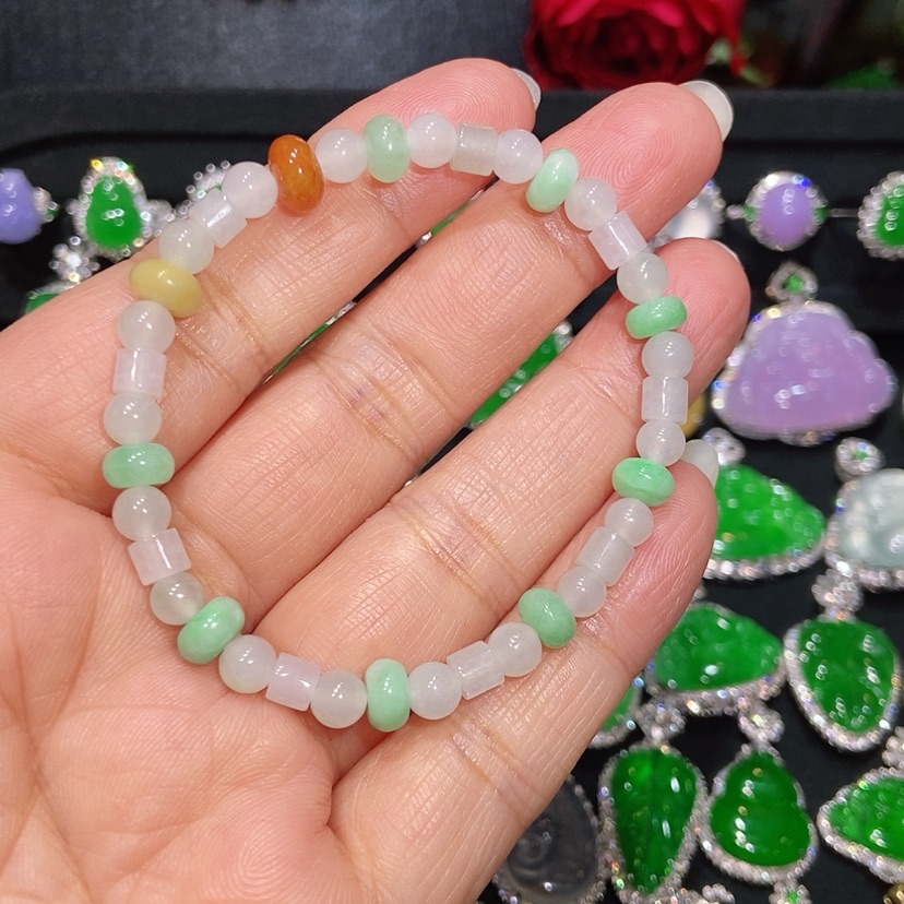 【闪购商品】翡翠手链未镶嵌天然翡翠