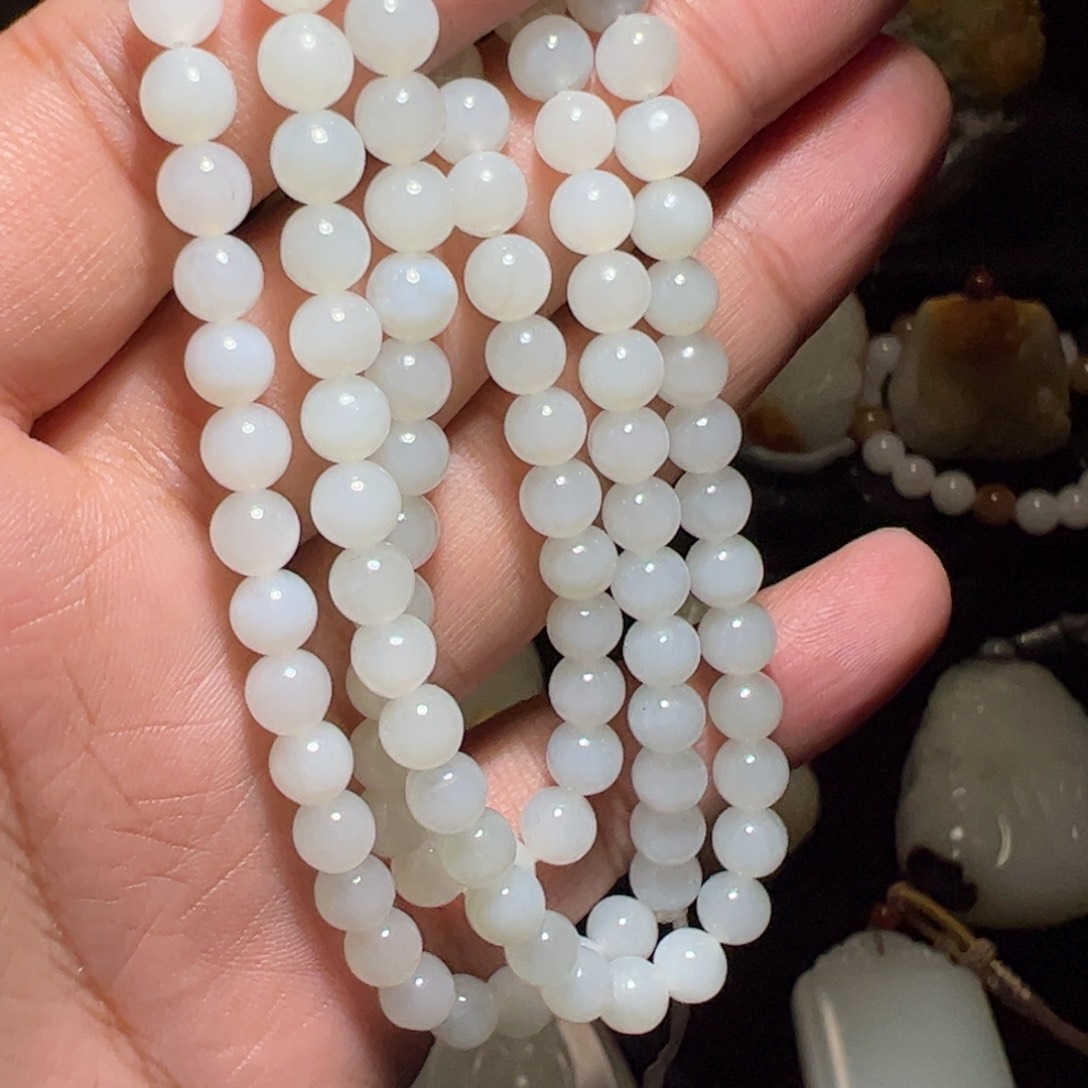 和田玉颈饰未镶嵌