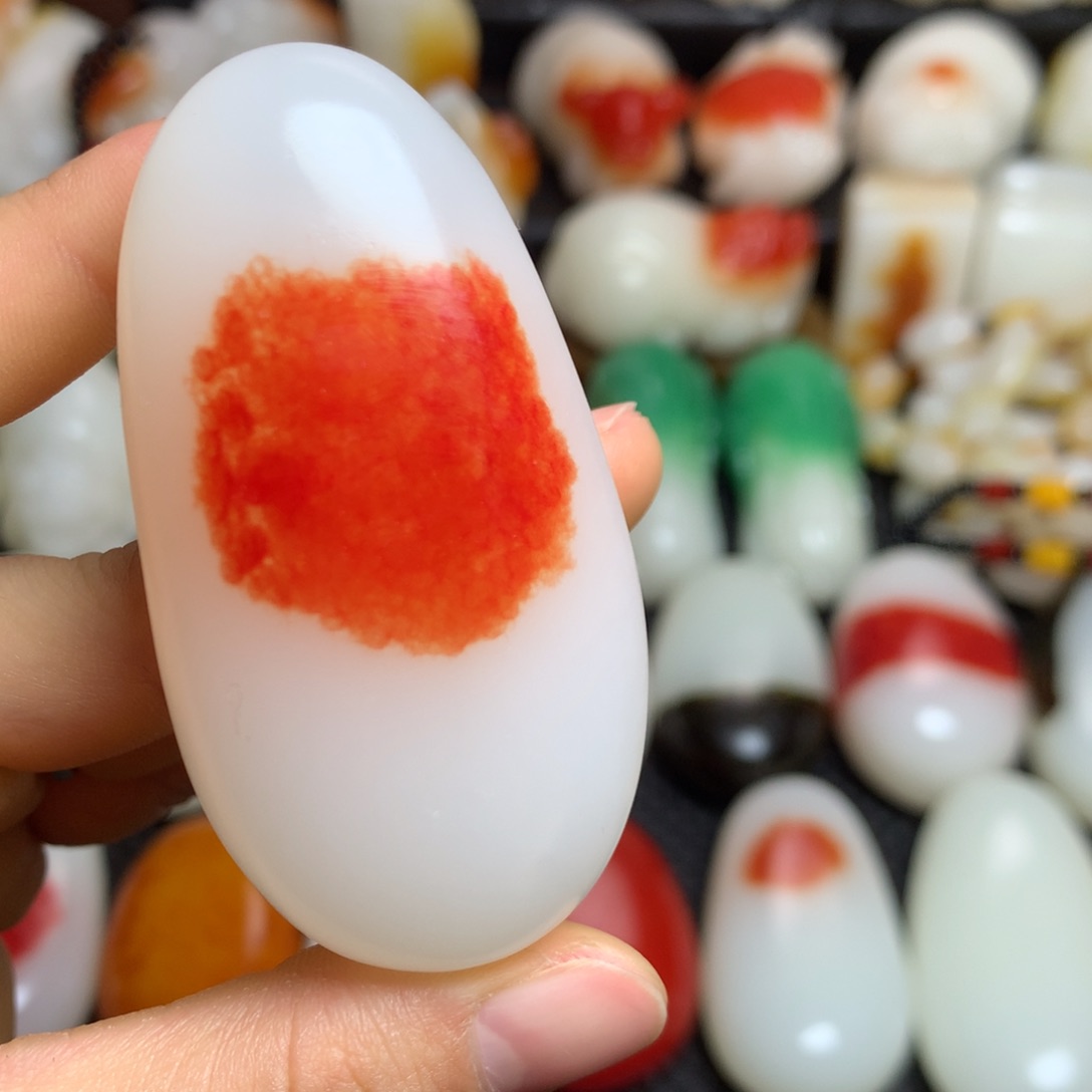 新疆戈壁石五彩石