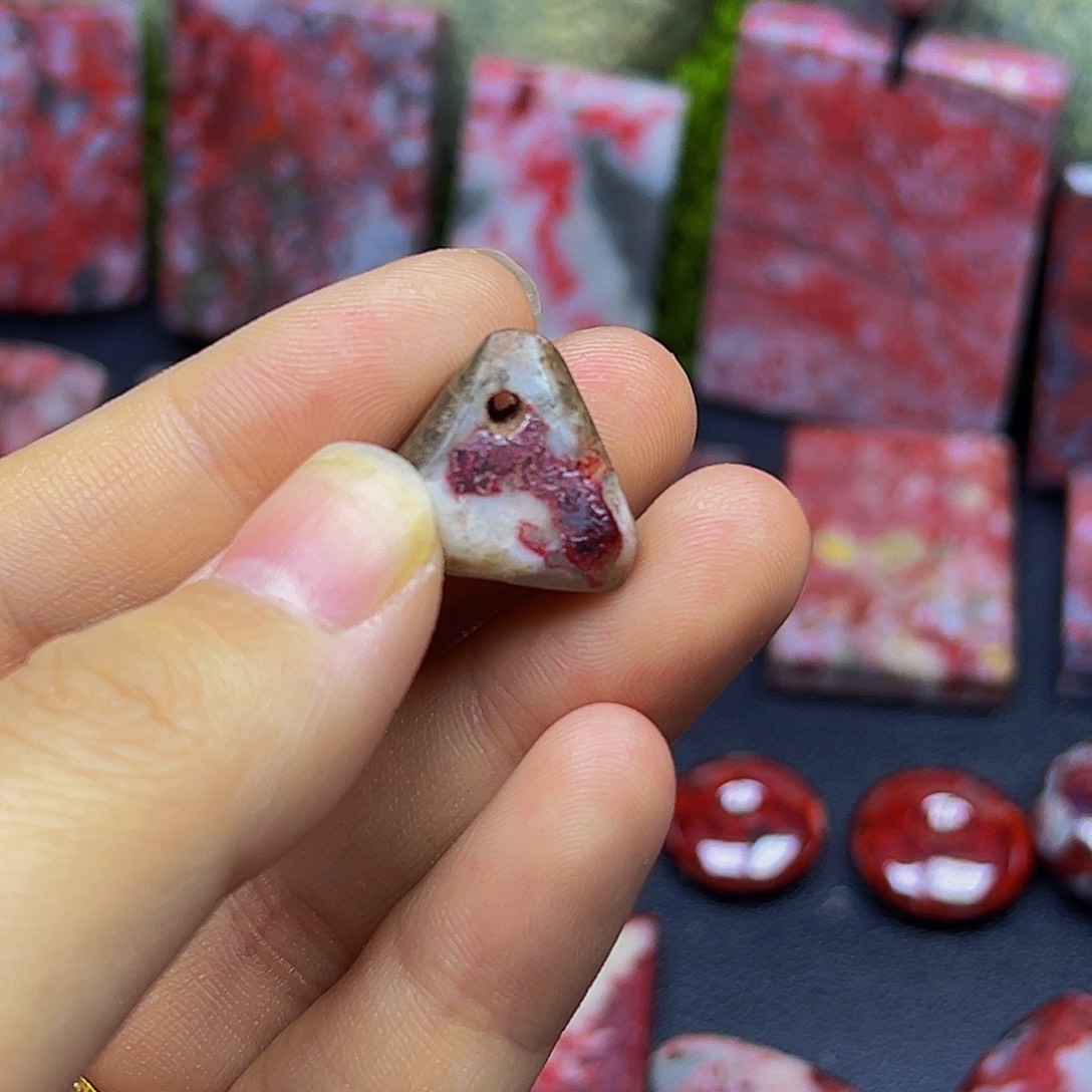 天然辰砂朱砂吊坠