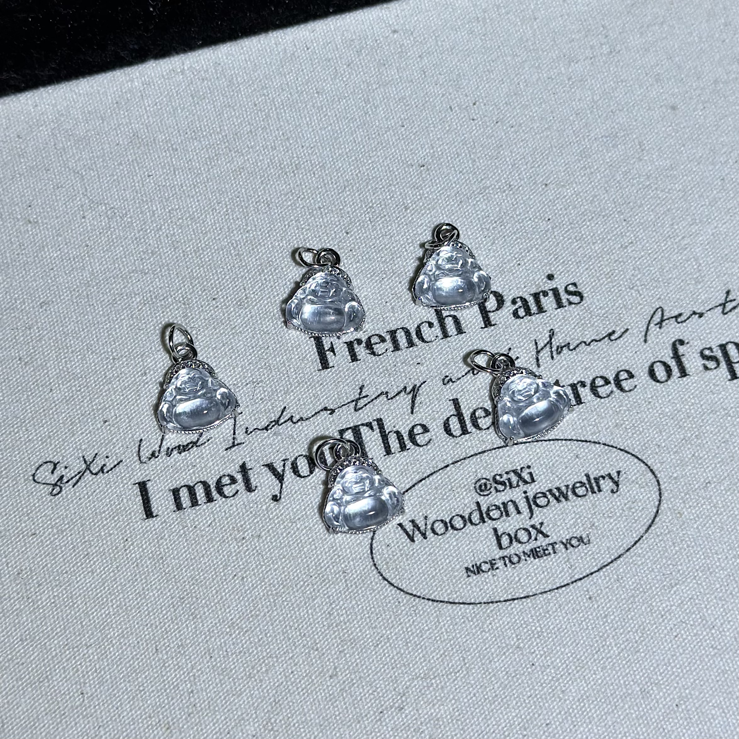 银色水沫玉小佛925银托吊坠（不含链条）