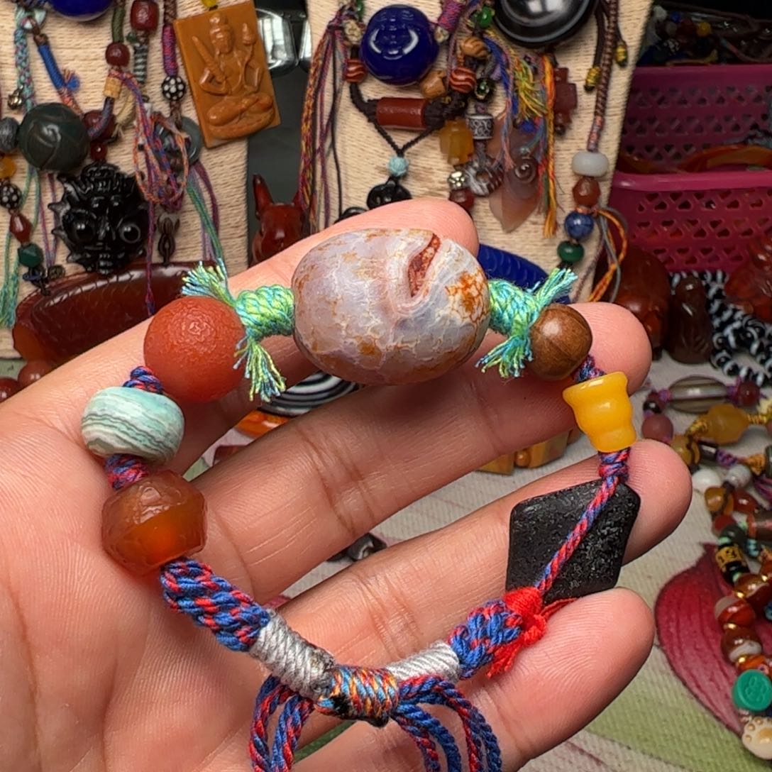 玛瑙/玉髓颈饰未镶嵌