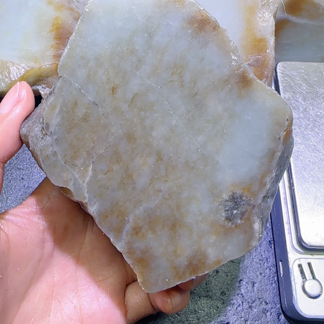 和田玉未镶嵌珠宝半成品