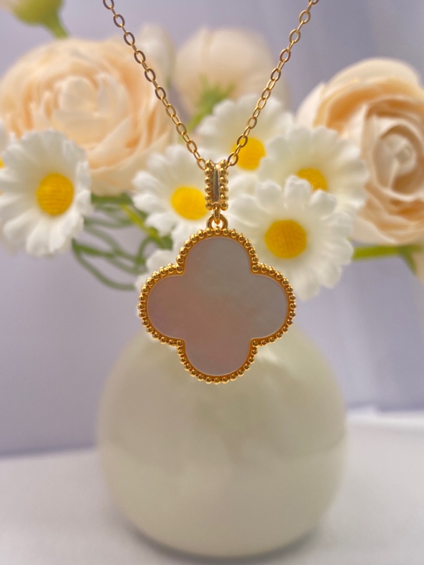 18K金20m白贝母四叶草吊坠