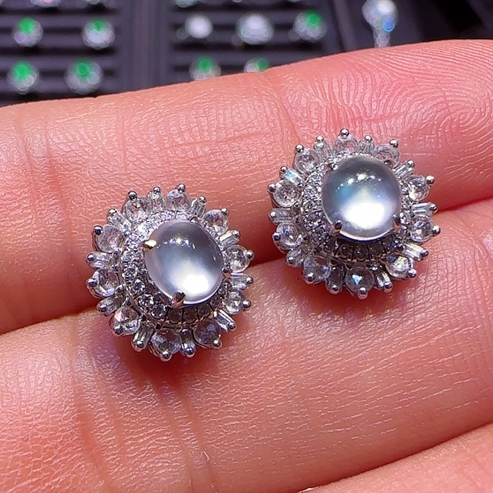 翡翠耳饰18K金镶嵌耳钉