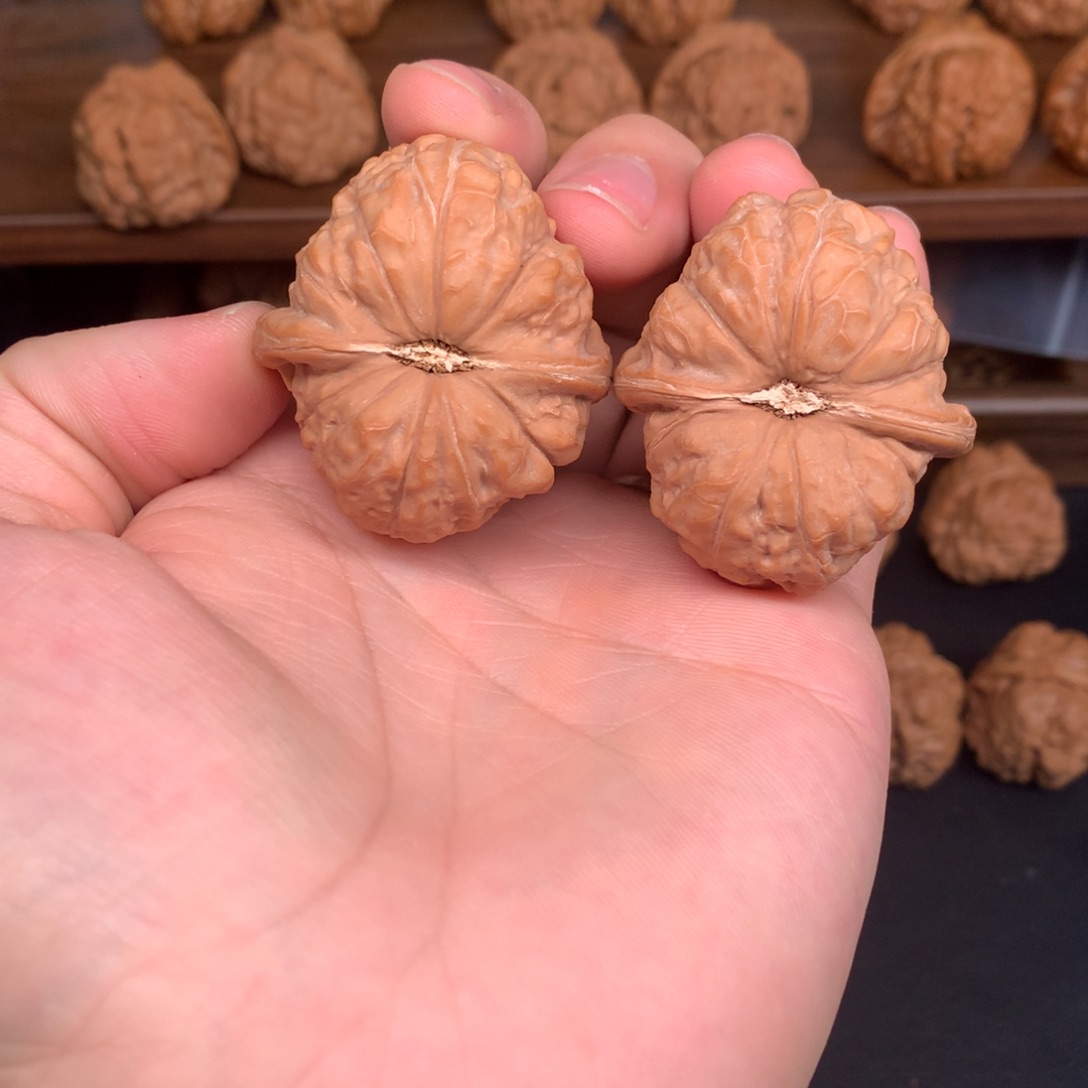 文玩核桃吊坠边40肚44南瓜